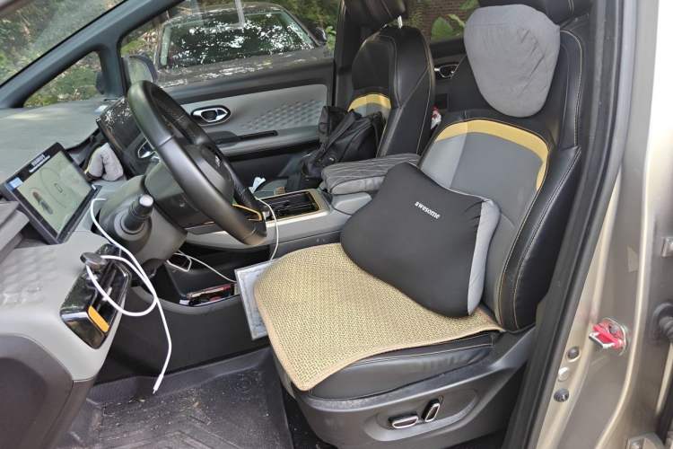 Used AION Y 2022 70 Enjoyment Edition Lithium Iron Phosphate Left Front Seat