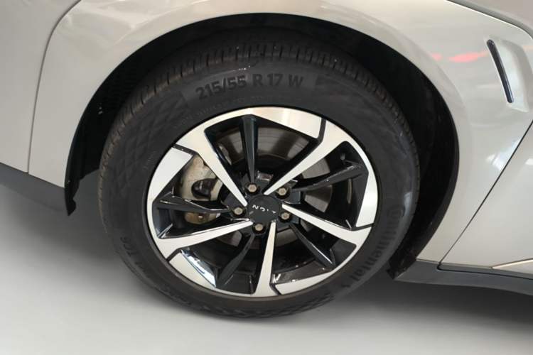 Used AION Y 2022 Plus 80 Smart Edition Left Front Wheel Hub