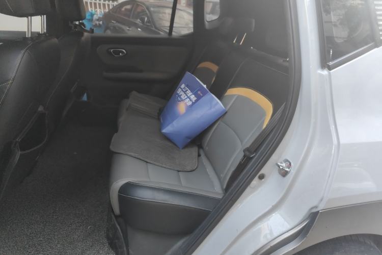 Used AION Y 2022 70 Intelligent Edition Lithium Iron Phosphate Left Rear Seat
