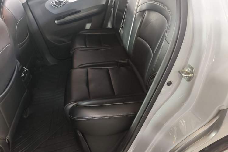 Used AION Y 2022 Plus 70 Enjoy Edition Left Rear Seat