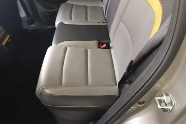 Used AION Y 2022 Plus 70 Tech Edition Left Rear Seat
