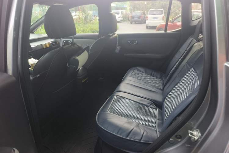 Used AION Y 2022 70 Intelligent Driving Version Lithium Iron Phosphate Left Rear Seat