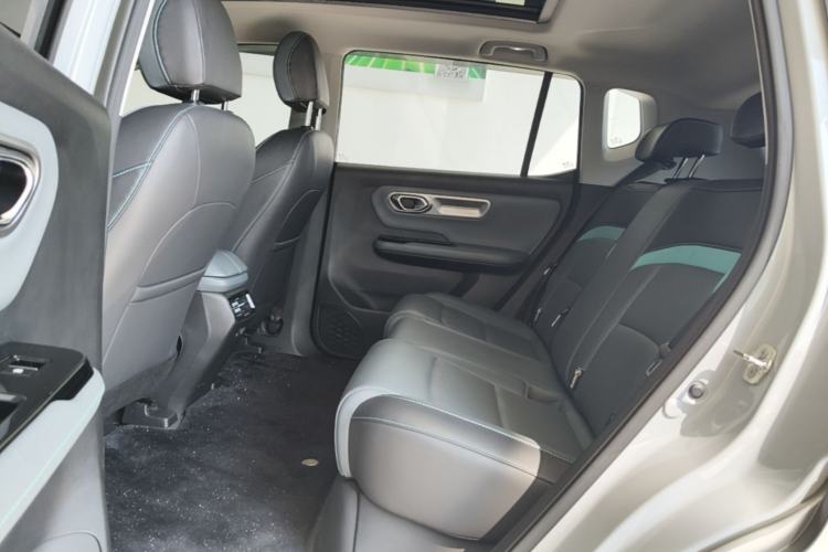 Used AION Y 2022 Plus 70 Executive Edition Left Rear Seat