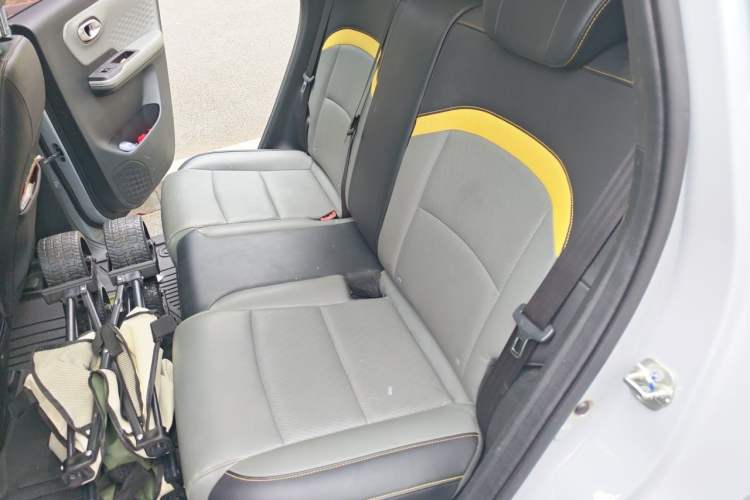 Used AION Y 2022 70 Intelligent Edition Lithium Iron Phosphate Left Rear Seat