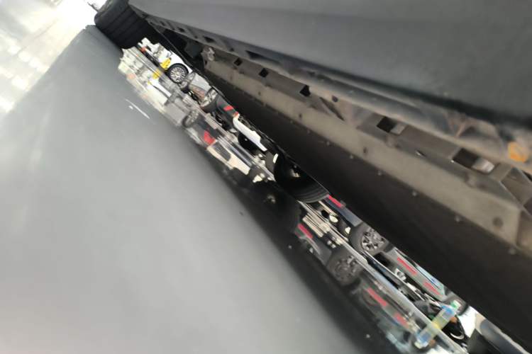 Used AION Y 2022 Plus 80 Smart Edition Left Side Sill
