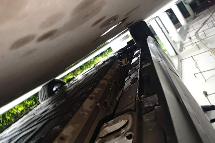 Used AION Y 2022 70 Intelligent Edition Lithium Iron Phosphate Left Side Sill