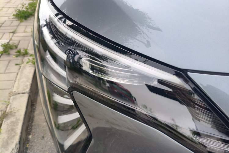 Used AION Y 2022 Plus 70 Smart Edition Right Front Headlight