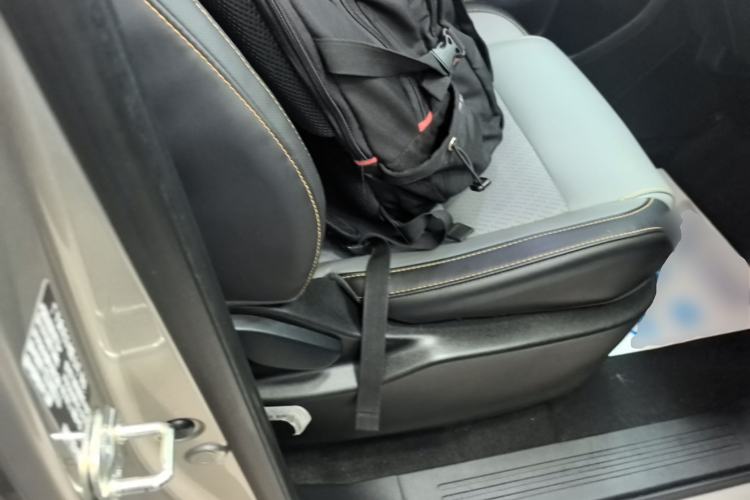 Used AION Y 2022 70 Tech Edition Lithium Iron Phosphate Right Front Seat