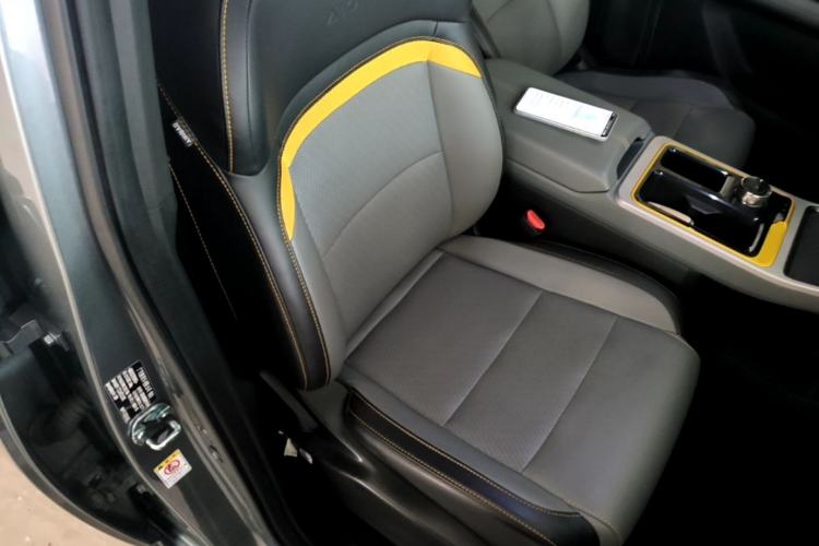 Used AION Y 2022 70 Intelligent Edition Lithium Iron Phosphate Right Front Seat