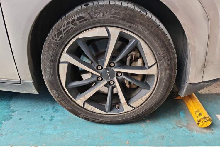 Used AION Y 2022 Plus 70 Smart Edition Right Front Wheel Hub