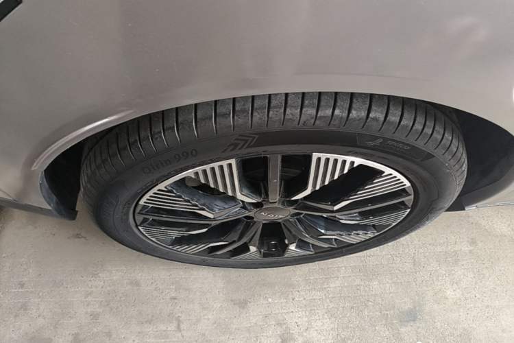 Used AION Y 2022 Plus 70 Tech Edition Right Rear Wheel Hub