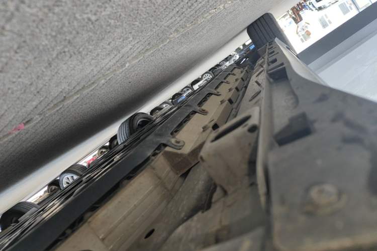 Used AION Y 2022 70 Enjoyment Edition Lithium Iron Phosphate Right Side Sill