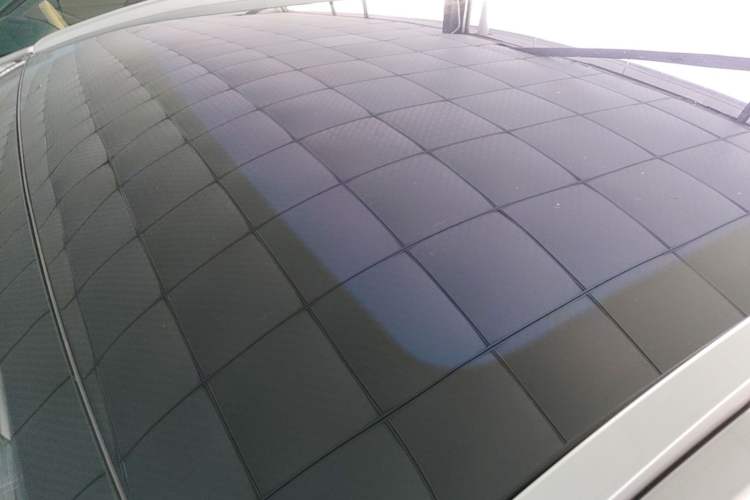 Used AION Y 2022 Plus 70 Tech Edition Roof