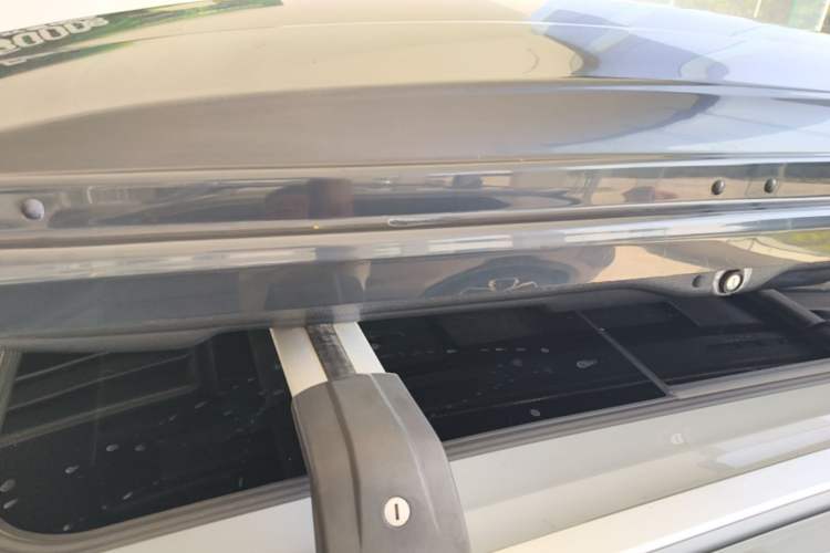Used AION Y 2022 Plus 70 Executive Edition Roof