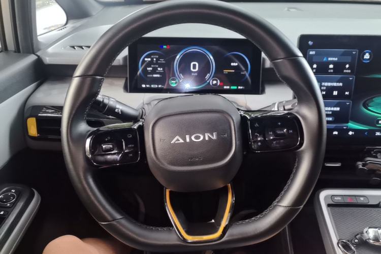 Used AION Y 2022 70 Intelligent Edition Lithium Iron Phosphate Steering Wheel