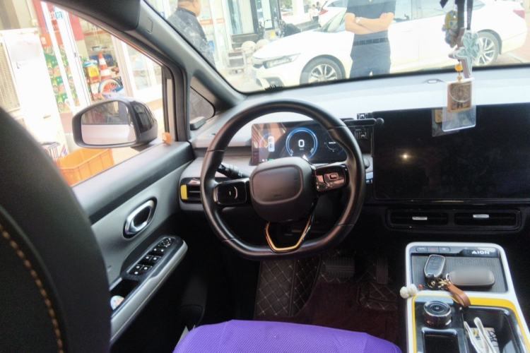 Used AION Y 2022 70 Intelligent Edition Lithium Iron Phosphate Steering Wheel