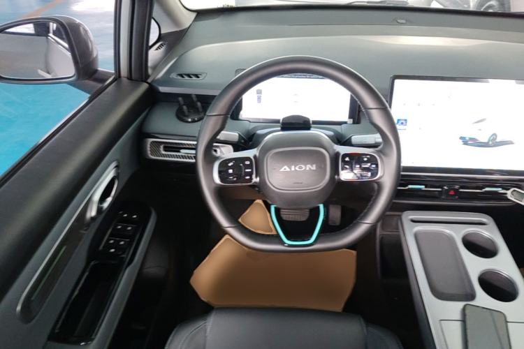 Used AION Y 2022 Plus 70 Tech Edition Steering Wheel