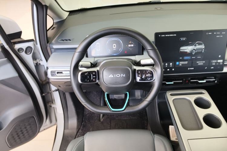 Used AION Y 2022 Plus 70 Executive Edition Steering Wheel