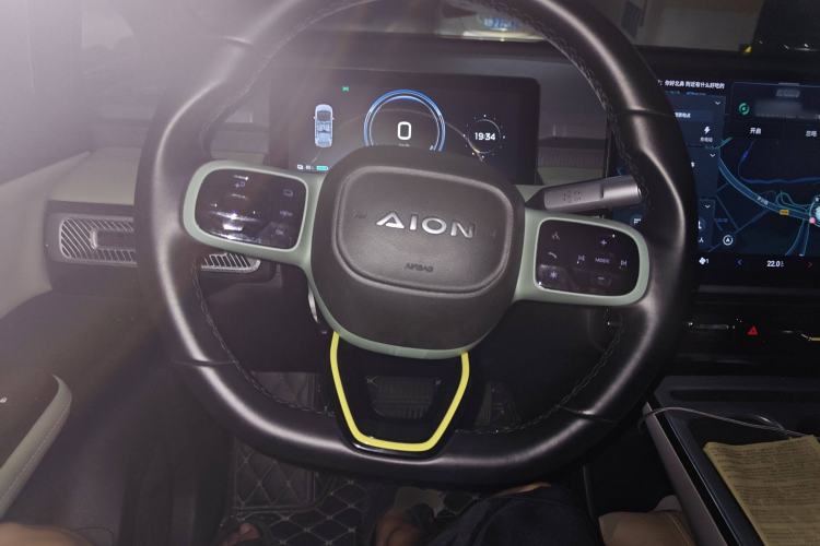 Used AION Y 2022 70 Intelligent Edition Lithium Iron Phosphate Steering Wheel