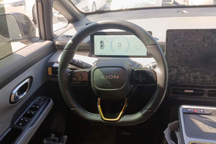 Used AION Y 2022 80 Ultra-Long Range Edition Steering Wheel