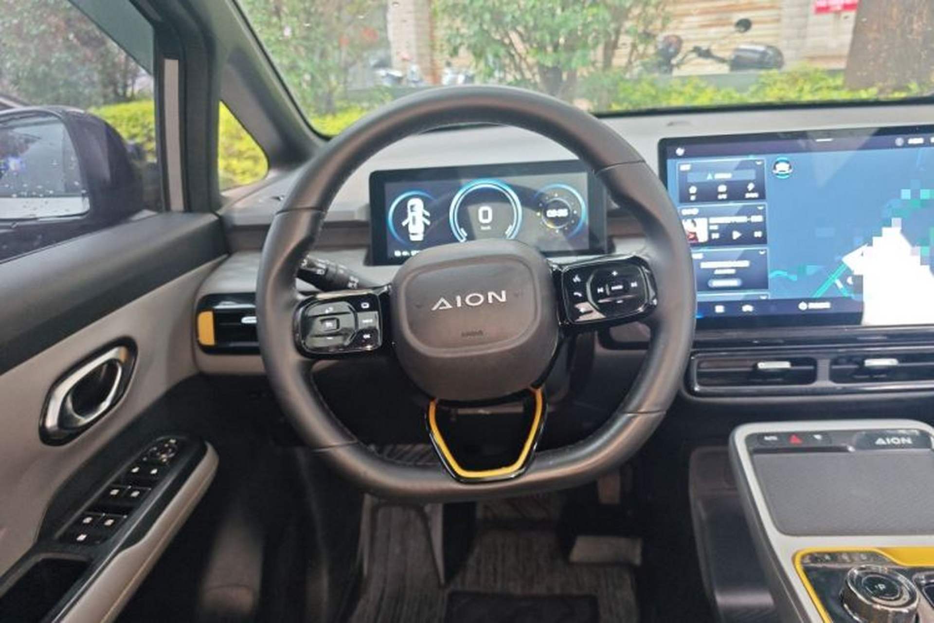 Used AION Y 2022 70 Intelligent Edition Lithium Iron Phosphate Steering Wheel