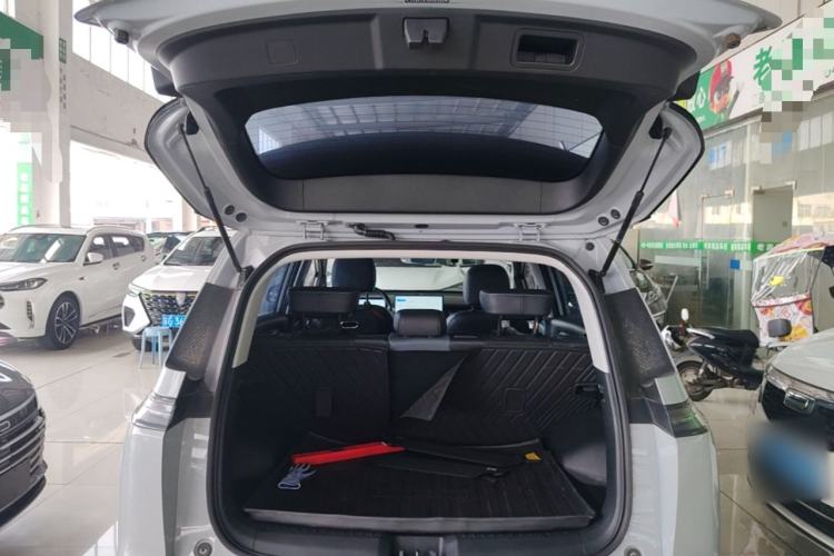 Used AION Y 2022 Plus 70 Tech Edition Trunk
