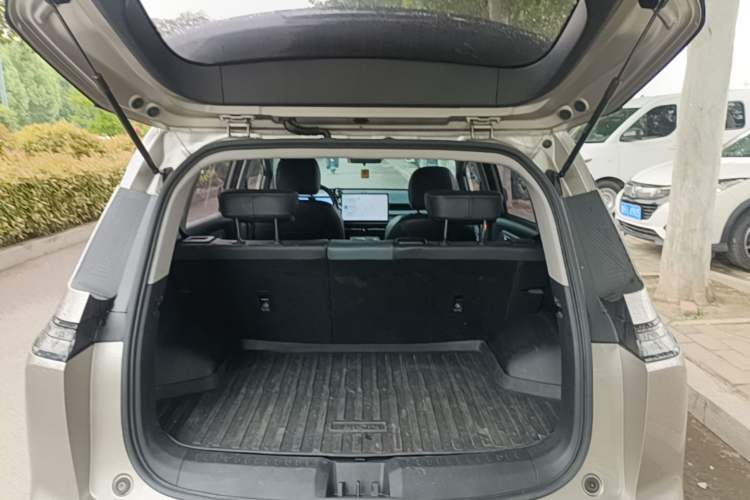 Used AION Y 2022 Plus 70 Smart Edition Trunk