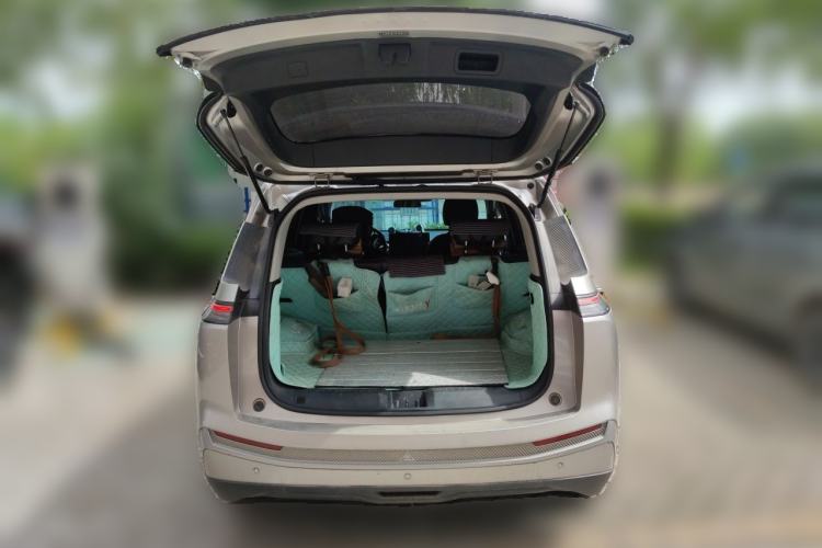 Used AION Y 2022 Plus 70 Smart Edition Trunk