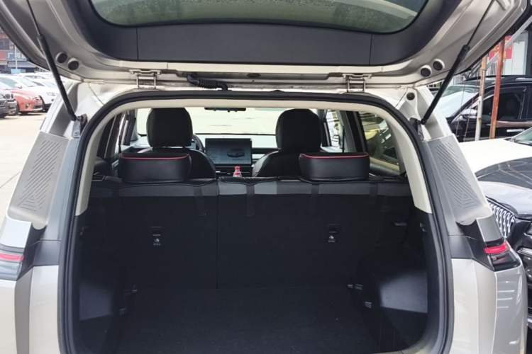 Used AION Y 2022 Plus 70 Enjoy Edition Trunk