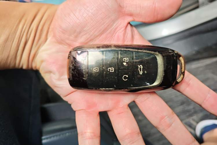 Used AION Y 2022 Plus 70 Smart Edition Vehicle Key