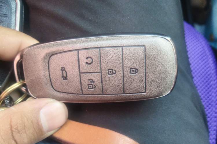 Used AION Y 2022 70 Intelligent Edition Lithium Iron Phosphate Vehicle Key