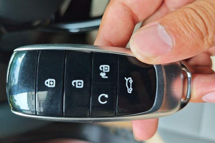 Used AION Y 2022 70 Intelligent Edition Lithium Iron Phosphate Vehicle Key