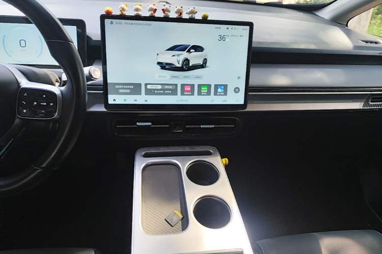 Used AION Y 2022 Plus 80 Smart Edition Audio And AC Panel