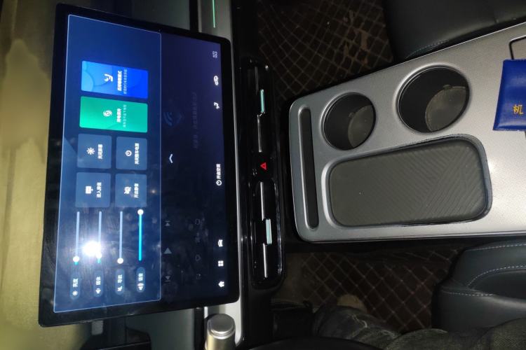Used AION Y 2022 Plus 70 Smart Edition Audio And AC Panel