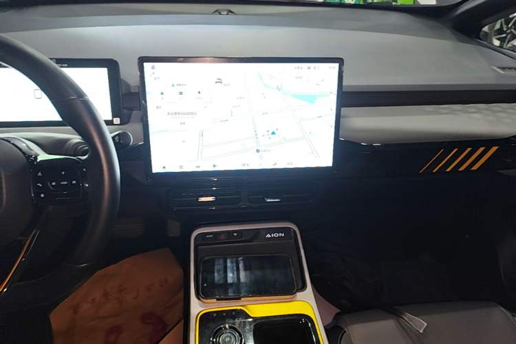 Used AION Y 2022 Plus 70 Smart Edition Audio And AC Panel