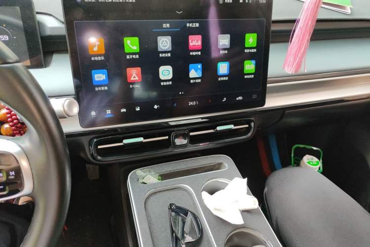 Used AION Y 2022 Plus 70 Smart Edition Audio And AC Panel