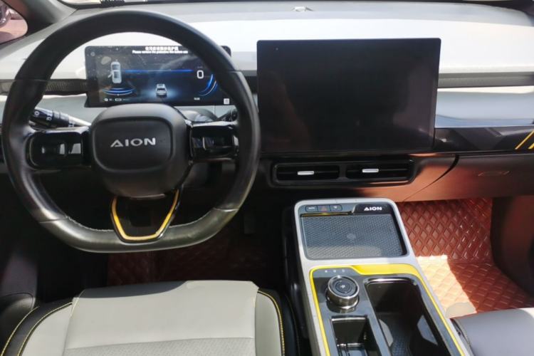 Used AION Y 2022 70 Intelligent Edition Lithium Iron Phosphate Center Console