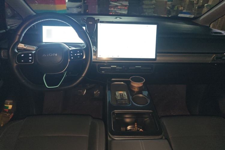 Used AION Y 2022 Plus 70 Enjoy Edition Center Console