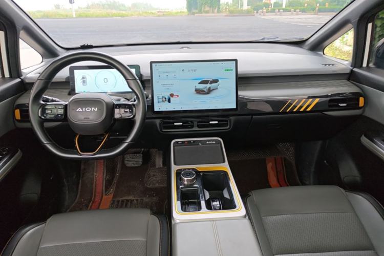 Used AION Y 2022 70 Intelligent Edition Lithium Iron Phosphate Center Console