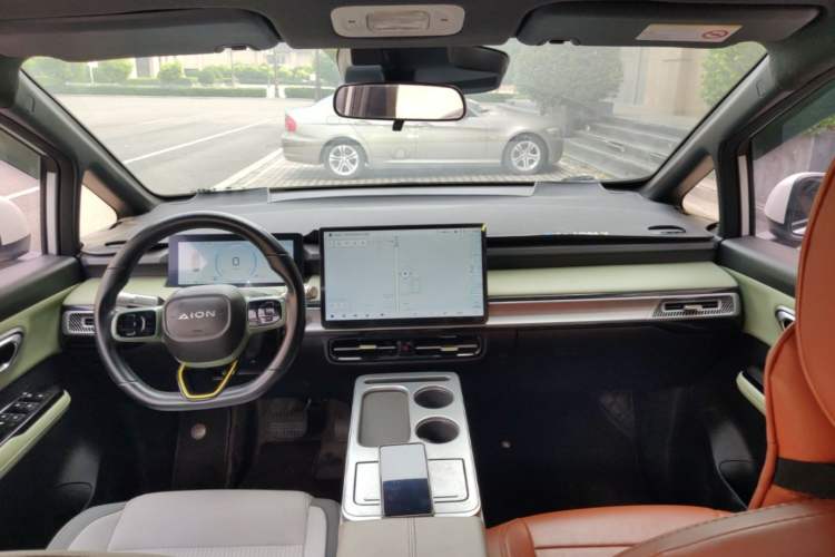 Used AION Y 2022 Plus 80 Enjoy Edition Center Console