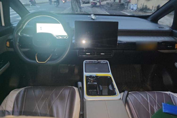 Used AION Y 2022 70 Intelligent Edition Lithium Iron Phosphate Center Console