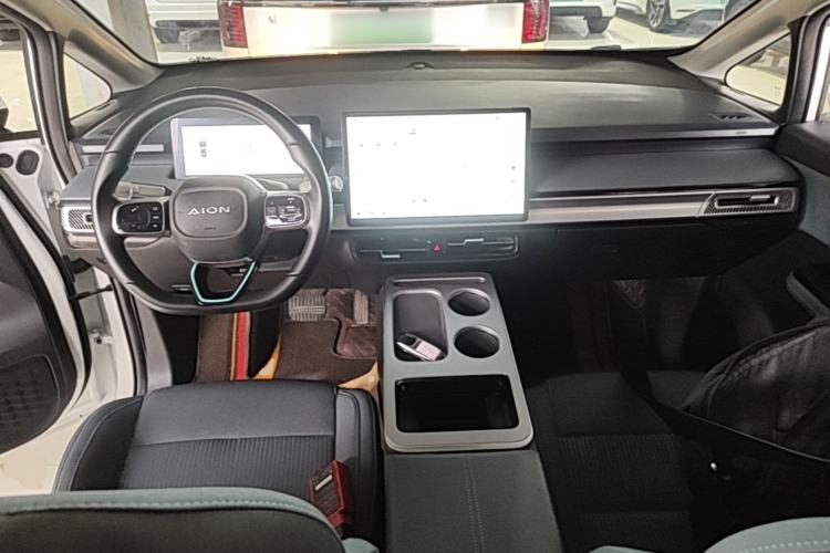 Used AION Y 2022 Plus 70 Enjoy Edition Center Console