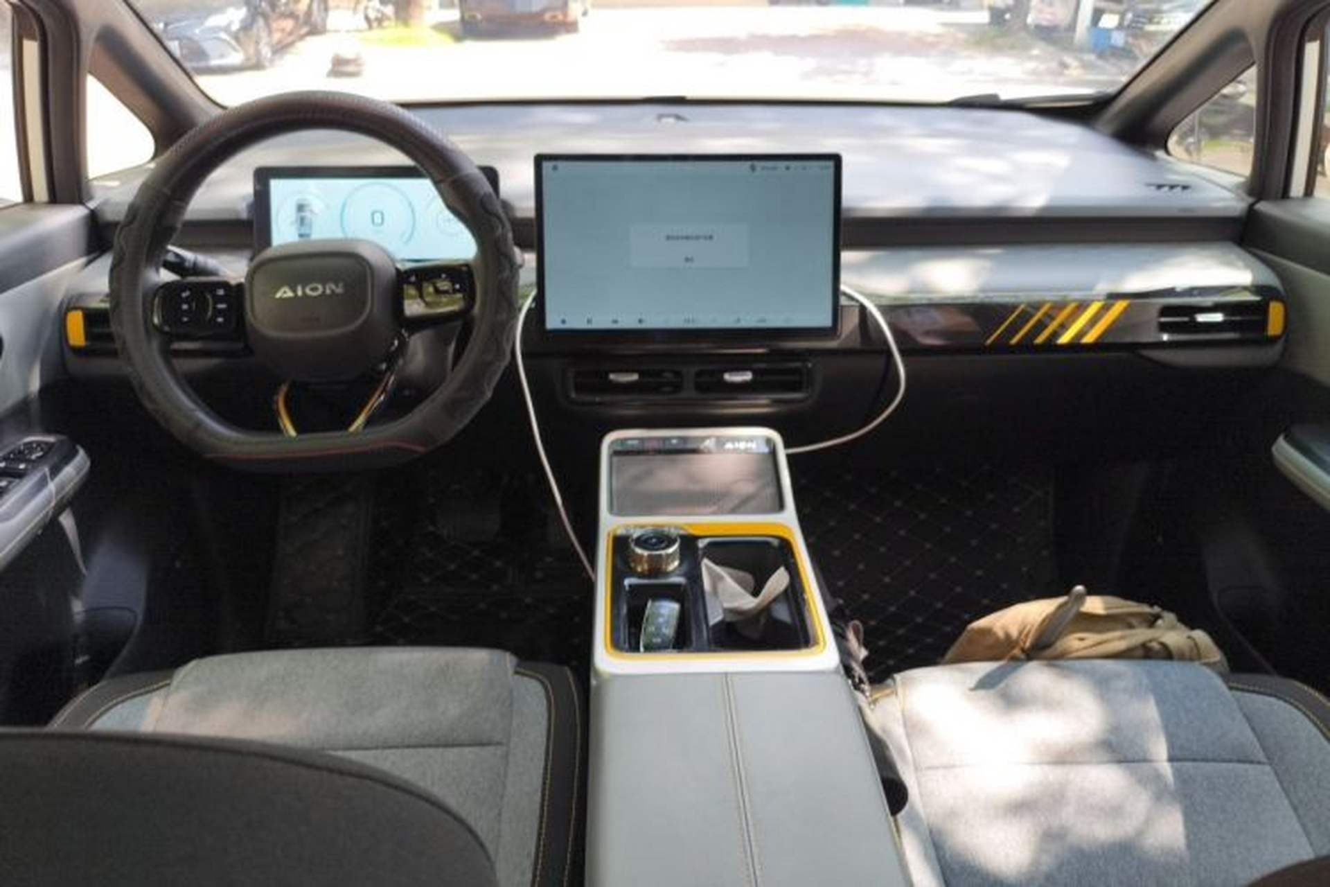 Used AION Y 2022 70 Enjoyment Edition Lithium Iron Phosphate Center Console
