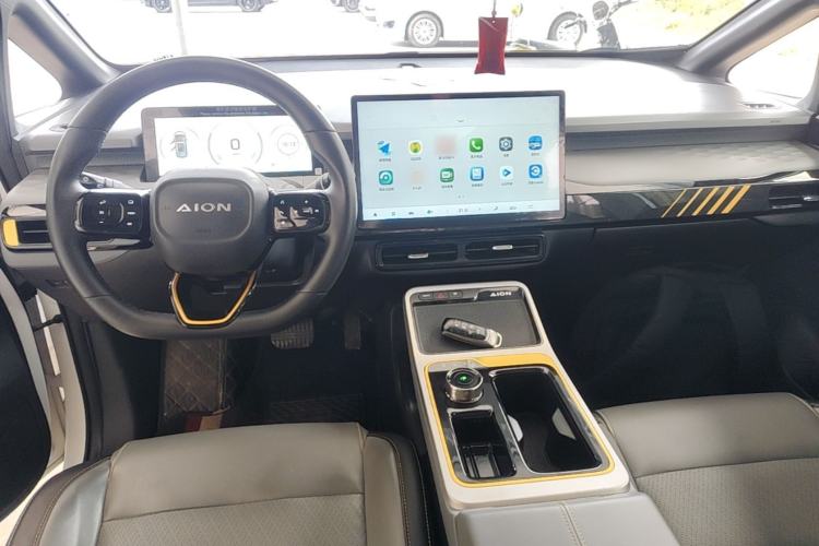 Used AION Y 2022 70 Intelligent Edition Lithium Iron Phosphate Center Console