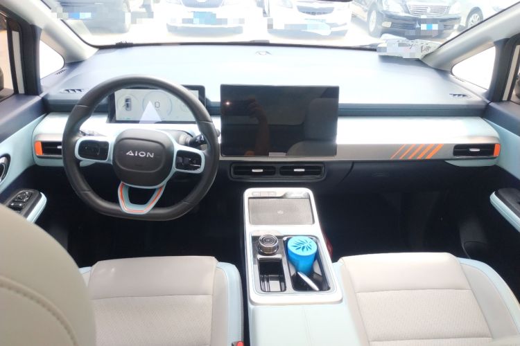 Used AION Y 2022 70 Intelligent Edition Lithium Iron Phosphate Center Console