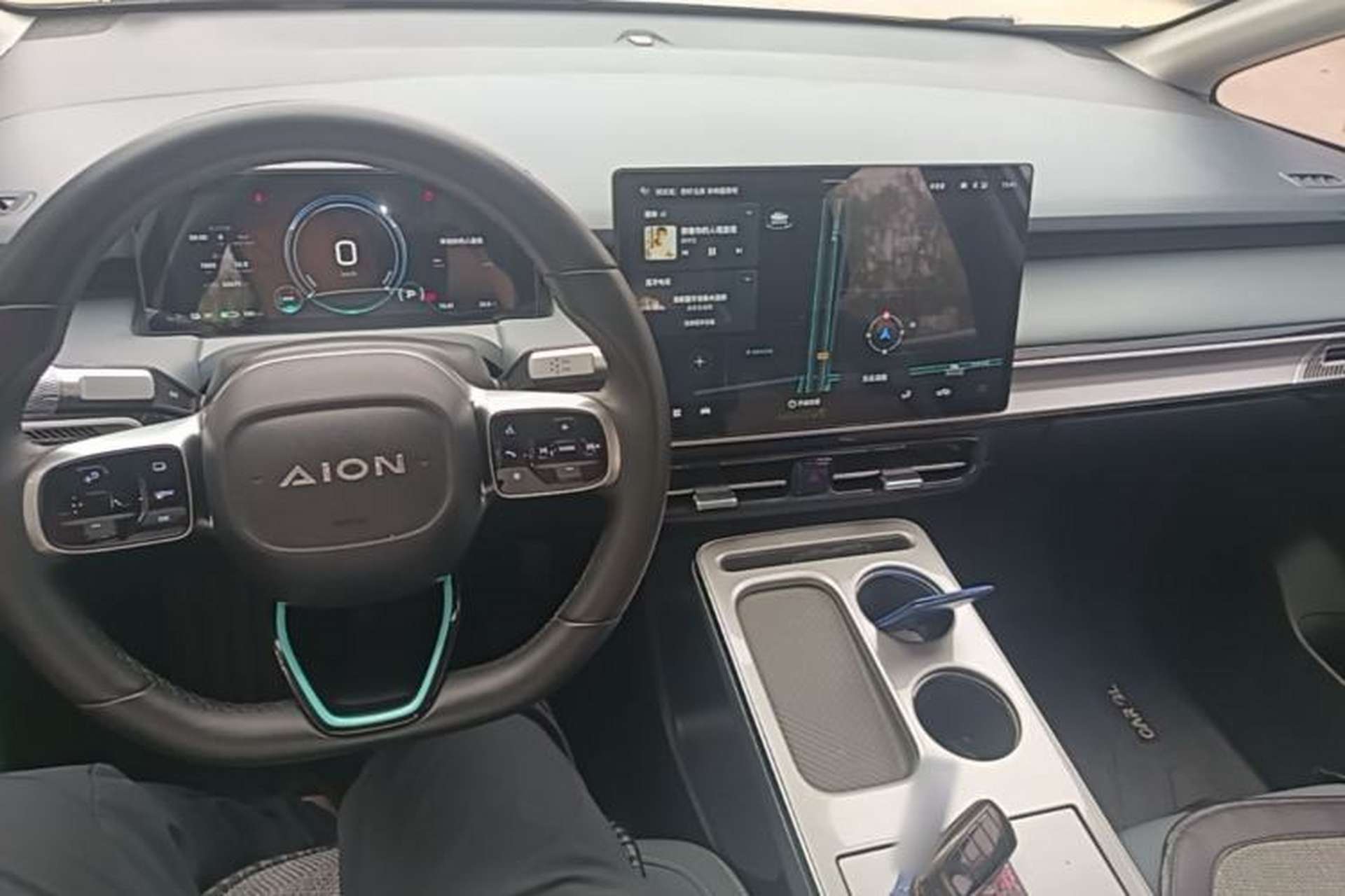 Used AION Y 2022 Plus 70 Smart Edition Center Console