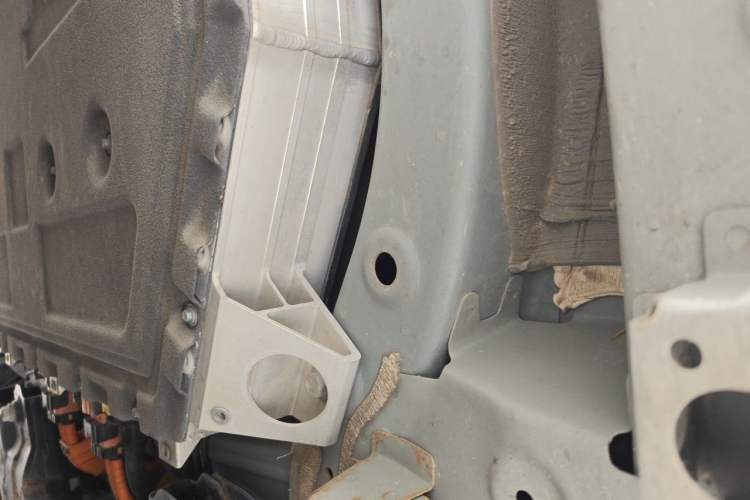 Used AION Y 2022 Plus 70 Smart Edition Chassis Front Right