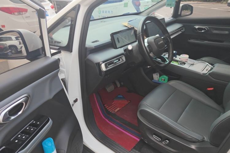Used AION Y 2022 Plus 70 Smart Edition Driver Seat