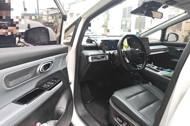 Used AION Y 2022 Plus 70 Smart Edition Driver Seat
