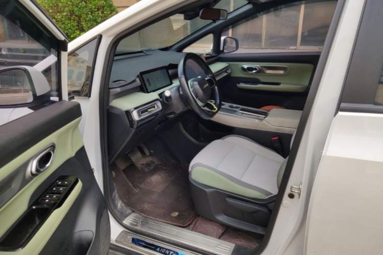 Used AION Y 2022 Plus 80 Enjoy Edition Driver Seat
